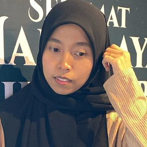Natasha Athirah Noor Ariffin menyambung pengajian Diploma Teknologi Seni Reka Perindustrian di Kolej Widad, Kuantan Pahang
