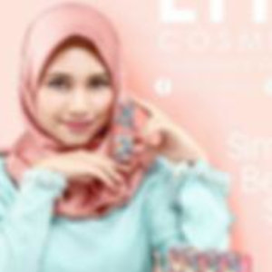 Nur Adlin Mazliza Mazlan menyambung pengajian Diploma Pengajian Perniagaan di Kolej Universiti Widad, Kuantan Pahang