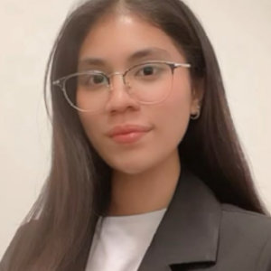 Nur Sabrina Adznan menyambung pengajian Diploma Pengurusan Teknologi Pejabat di Kolej Widad, Kuantan Pahang