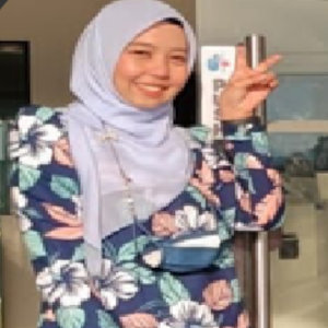 Siti Nursyamiena Anniessa Alias menyambung pengajian Diploma Pengurusan Teknologi Pejabat di Kolej Widad, Kuantan Pahang