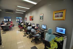 Komputer dengan Kemudahan Internet